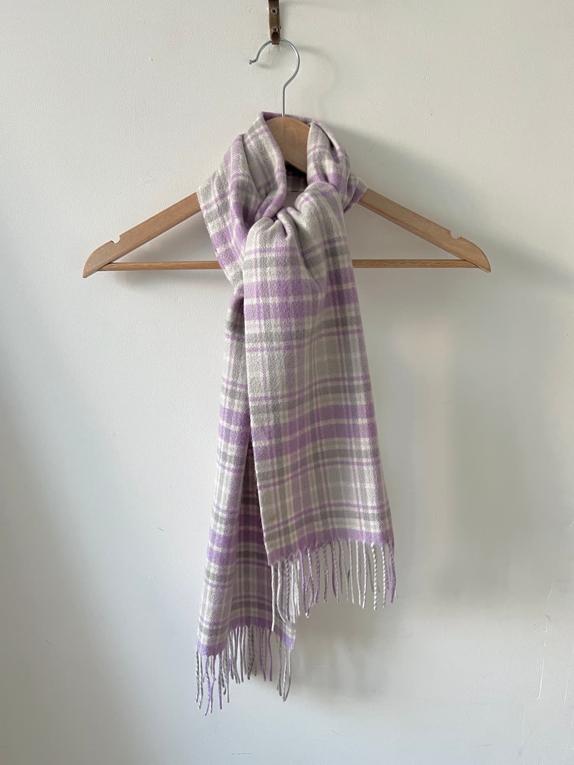 라벤더 체크 캐시미어 머플러 상품이미지1