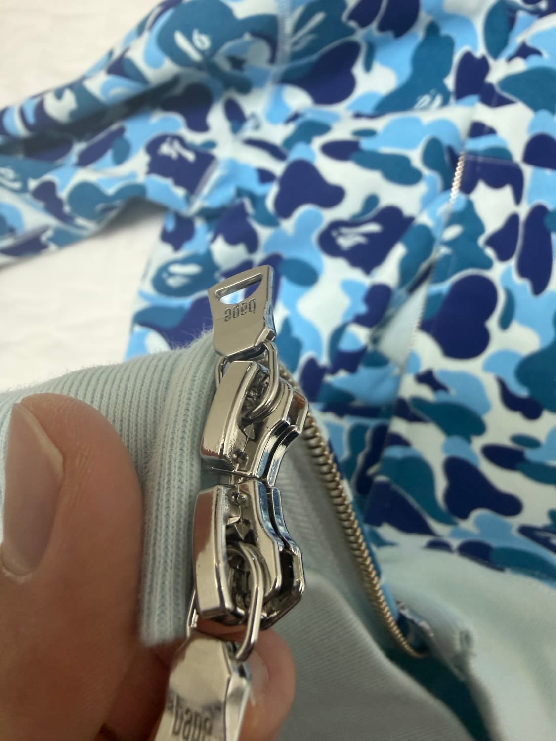 (급처)베이프 ABC 카모 샤크 풀 집 후드 블루 상품이미지5