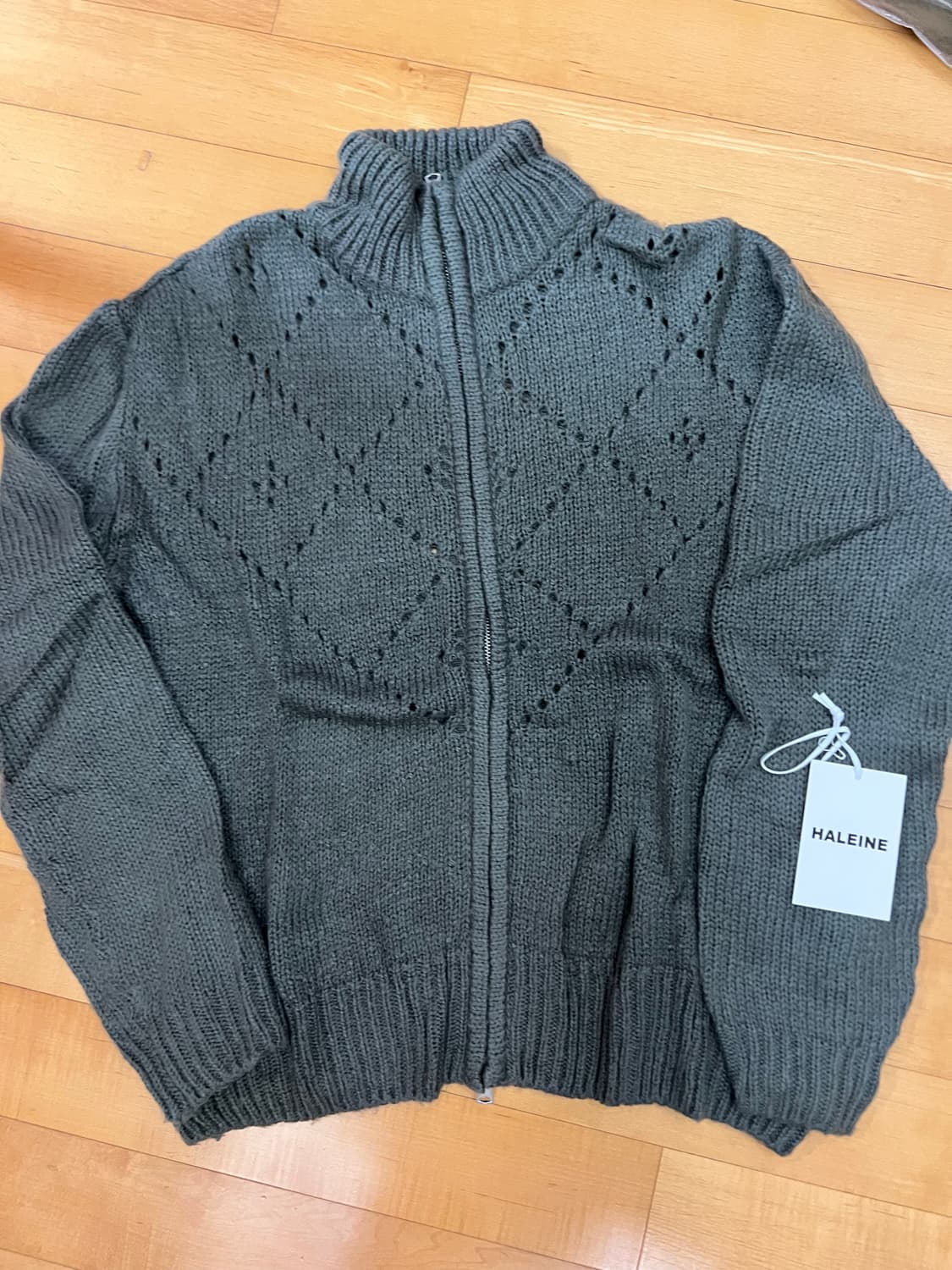 알렌느 니트집업 각각 판매 상품이미지1