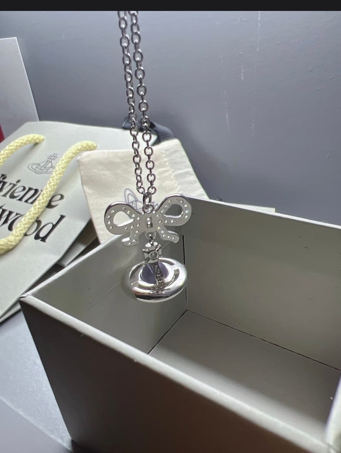 비비안웨스트우드 퍼플 크리스탈 옥타비에 orb 목걸이 (새상품) 상품이미지5