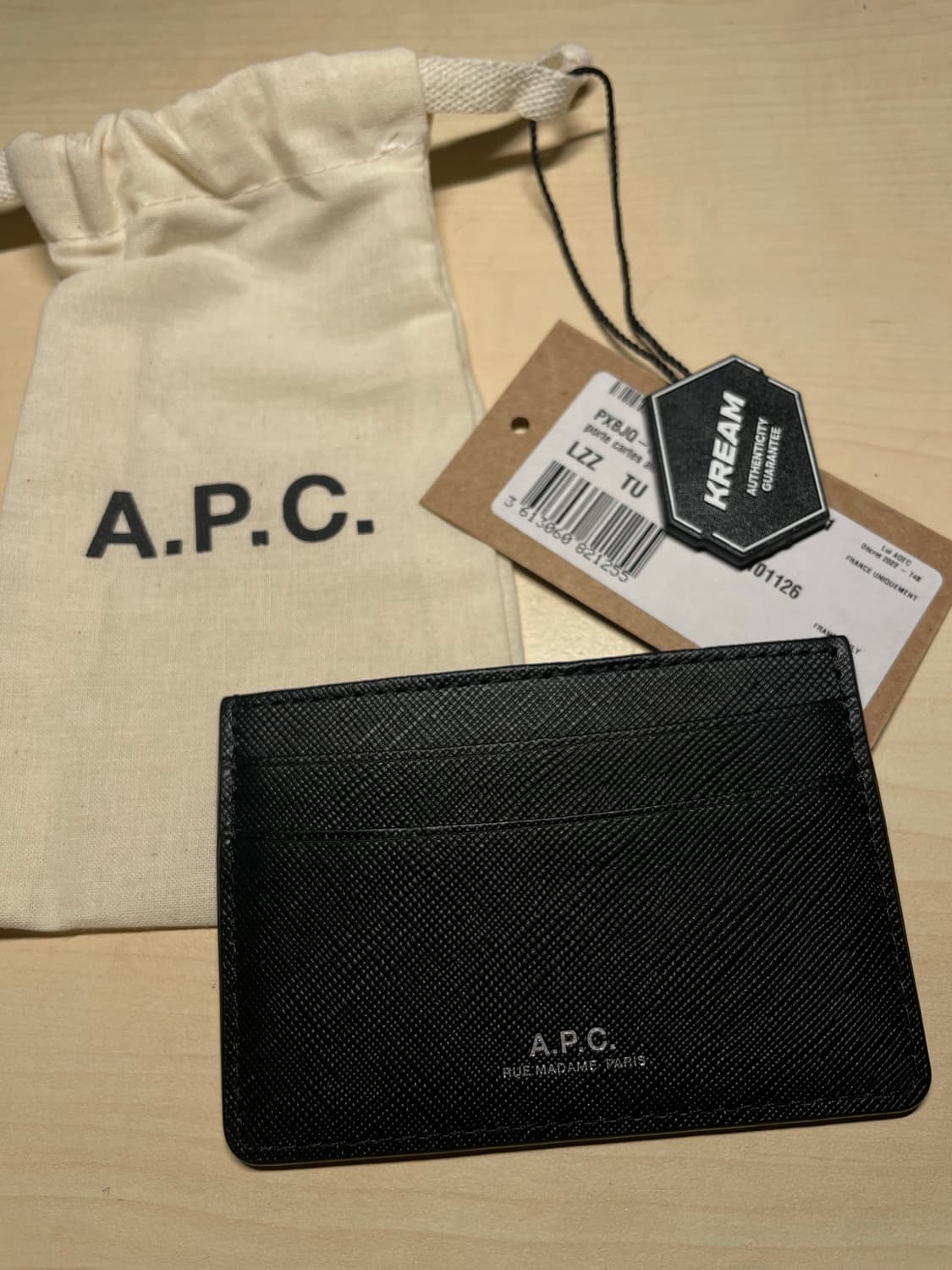 A.P.C 카드 지갑 상품이미지1