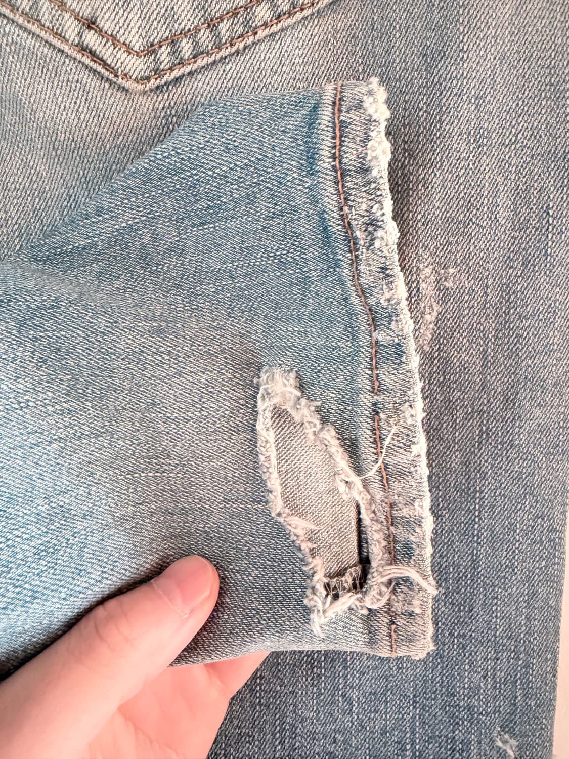 생로랑 유아인디스진 32 상품이미지3