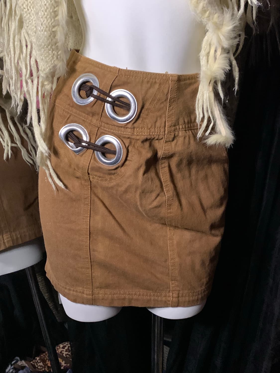 y2k 브라운 펀칭 아일렛 스커트 상품이미지1