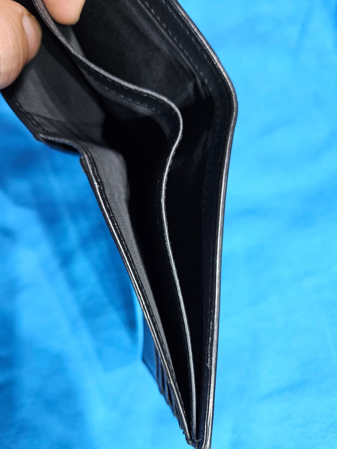 발렌티노 블랙컬러 남성 반지갑  상품이미지8