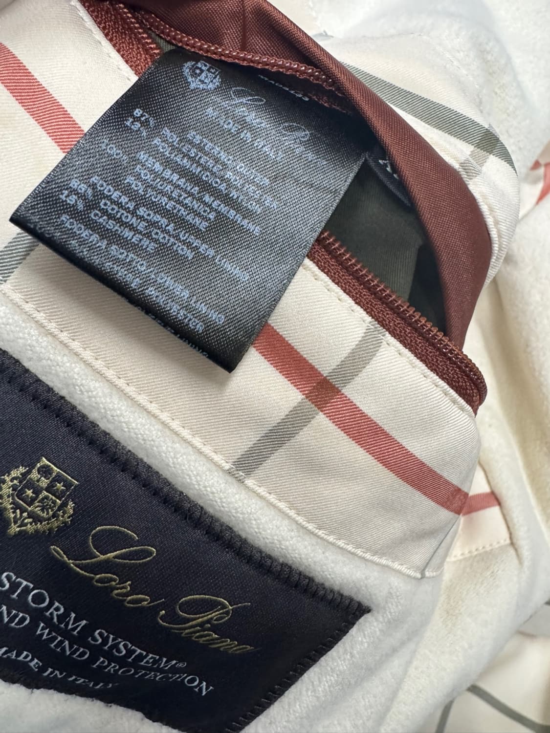 로로피아나 상품이미지5