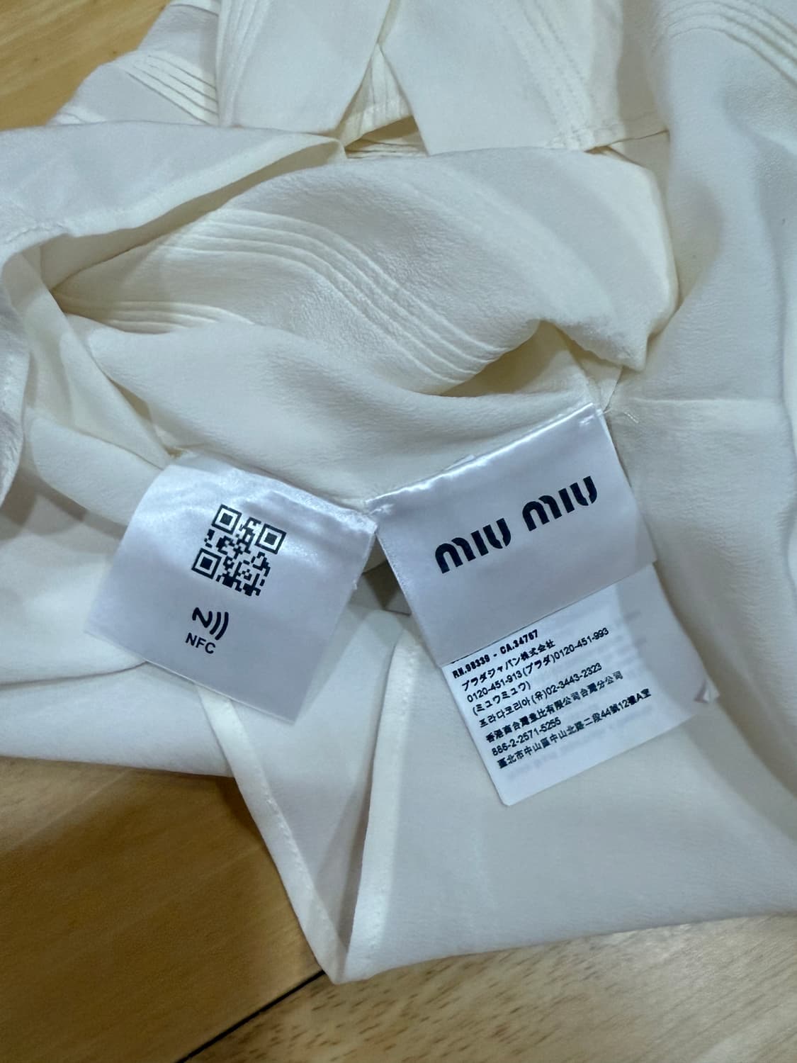 미우미우 레이스 카라 블라우스 상품이미지4