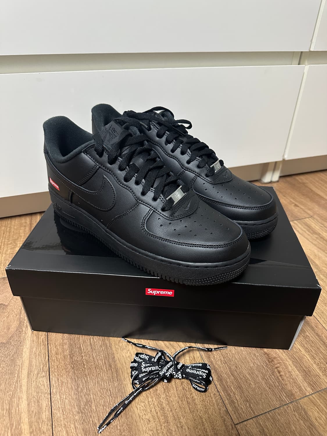 [270] 나이키 슈프림 포스 에어포스1 블랙 상품이미지1