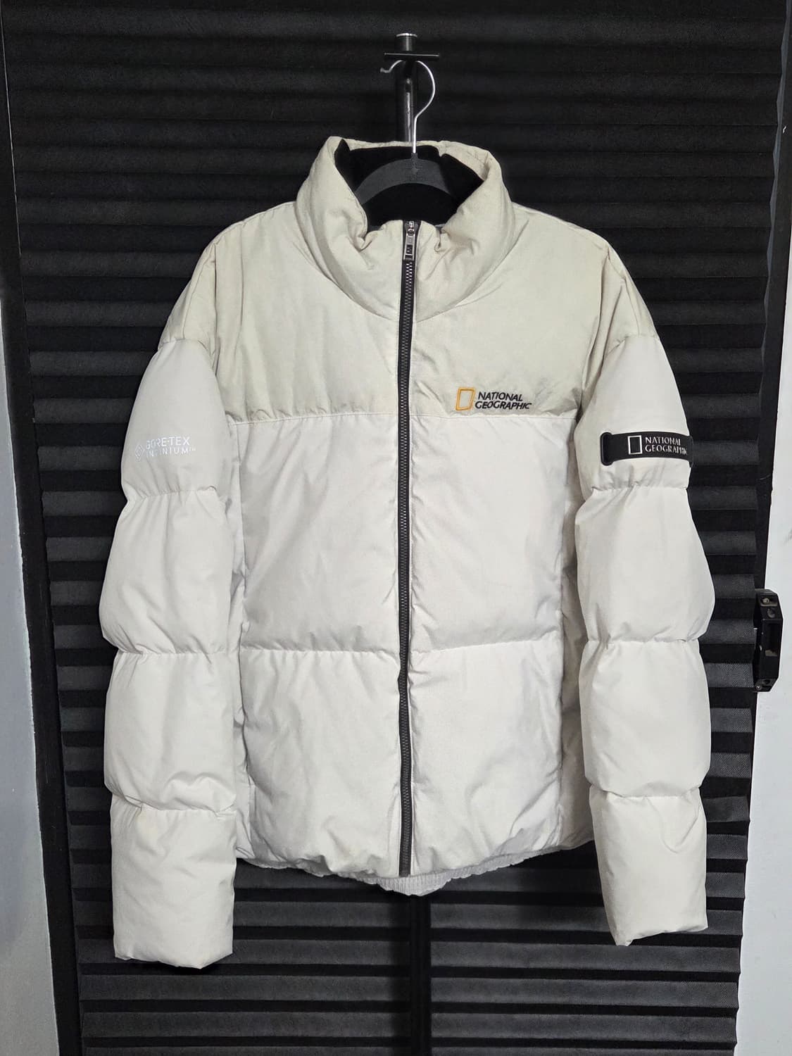 [내셔널지오그래픽] 고어텍스 덕다운 패딩 판매합니다. 상품이미지1