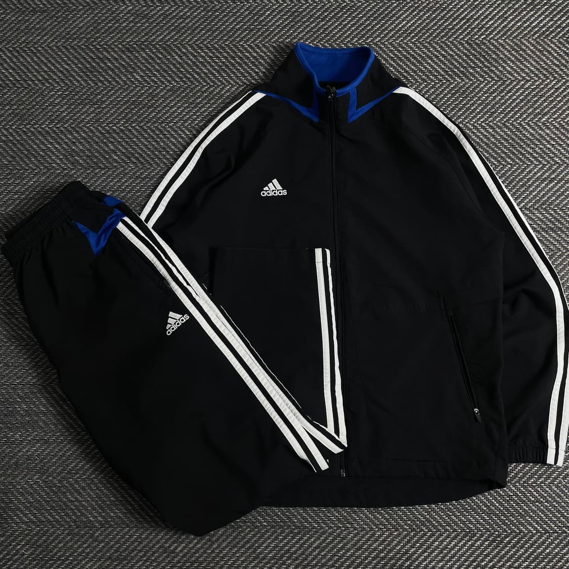 00s 아디다스 올드스쿨 배색 우븐 트랙자켓 & 트랙팬츠 세트o 3741 상품이미지1