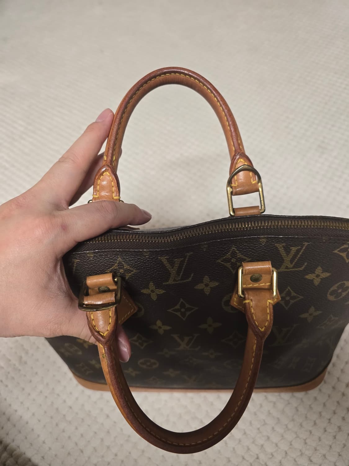 루이비통 알마 MM 모노그램 정품 / 최저가 / 데일리 급처 상품이미지4