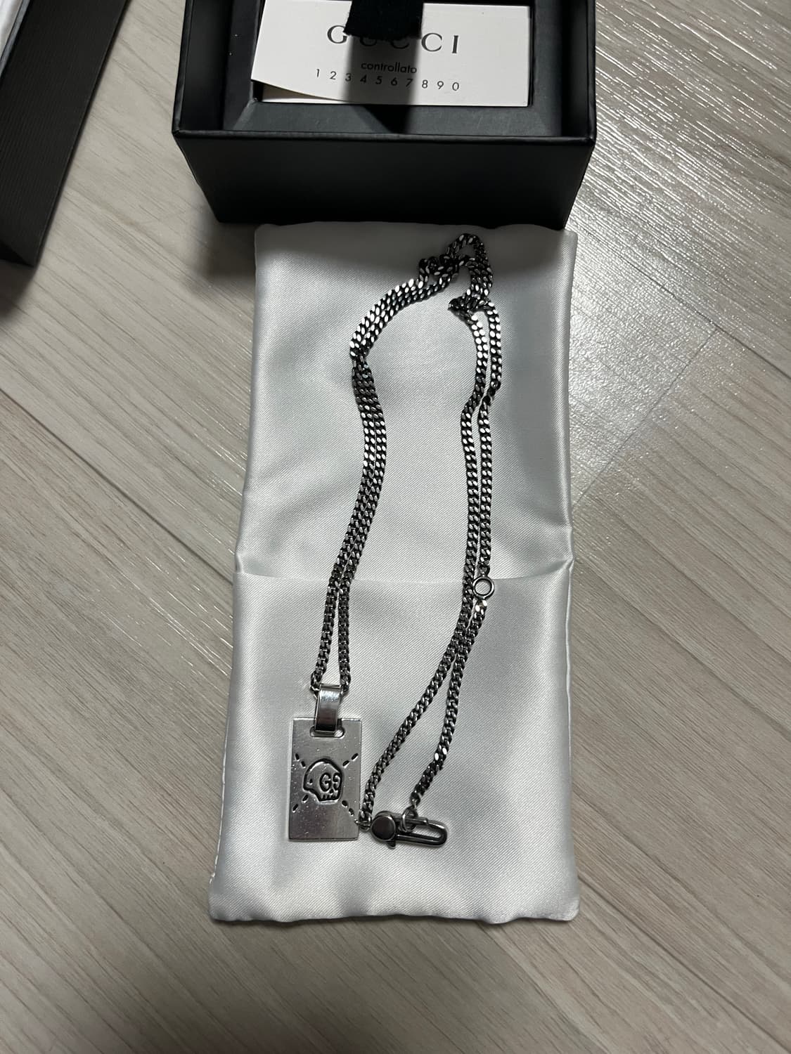 구찌 고스트 펜던트 목걸이 상품이미지2