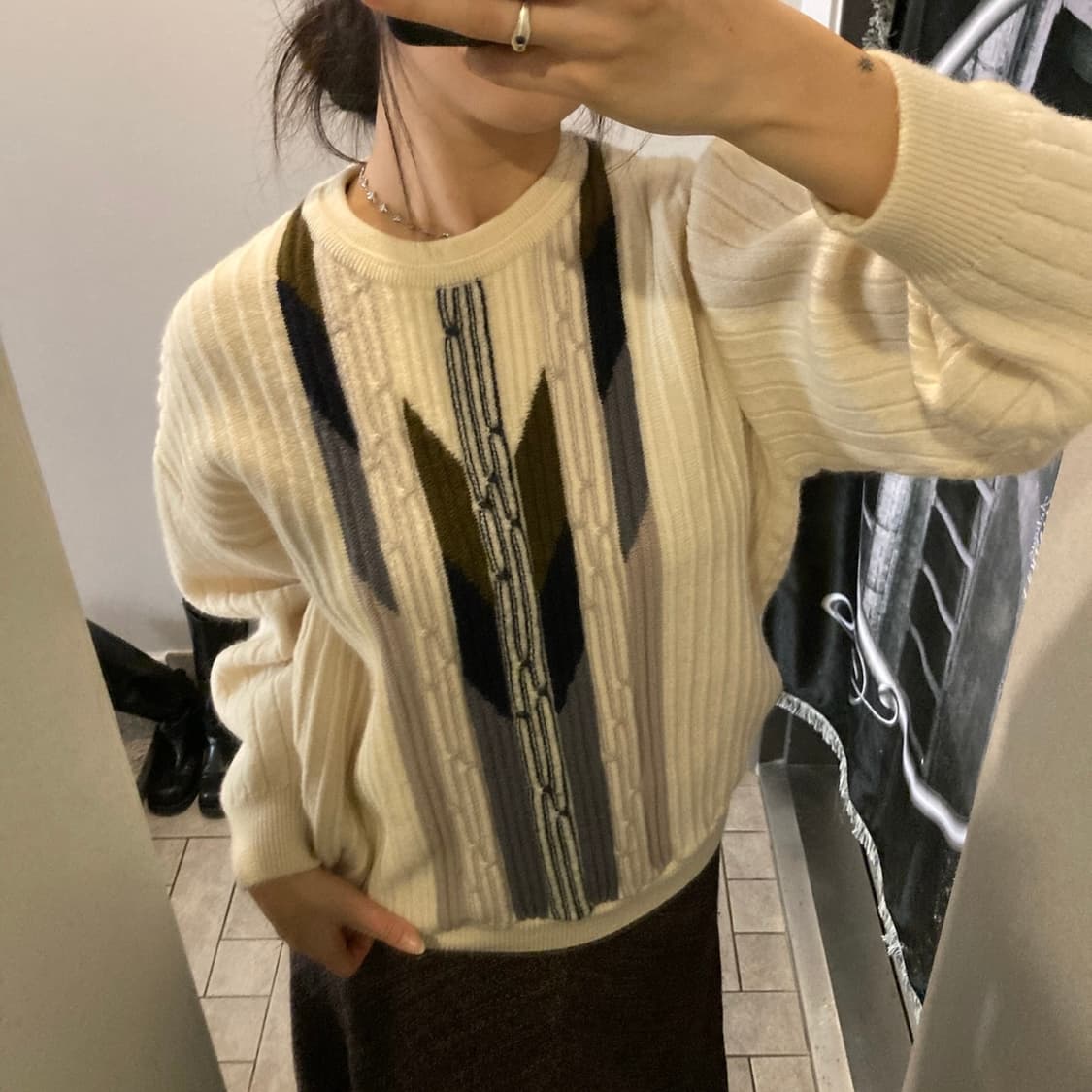 포인트 긴팔 니트 상품이미지1