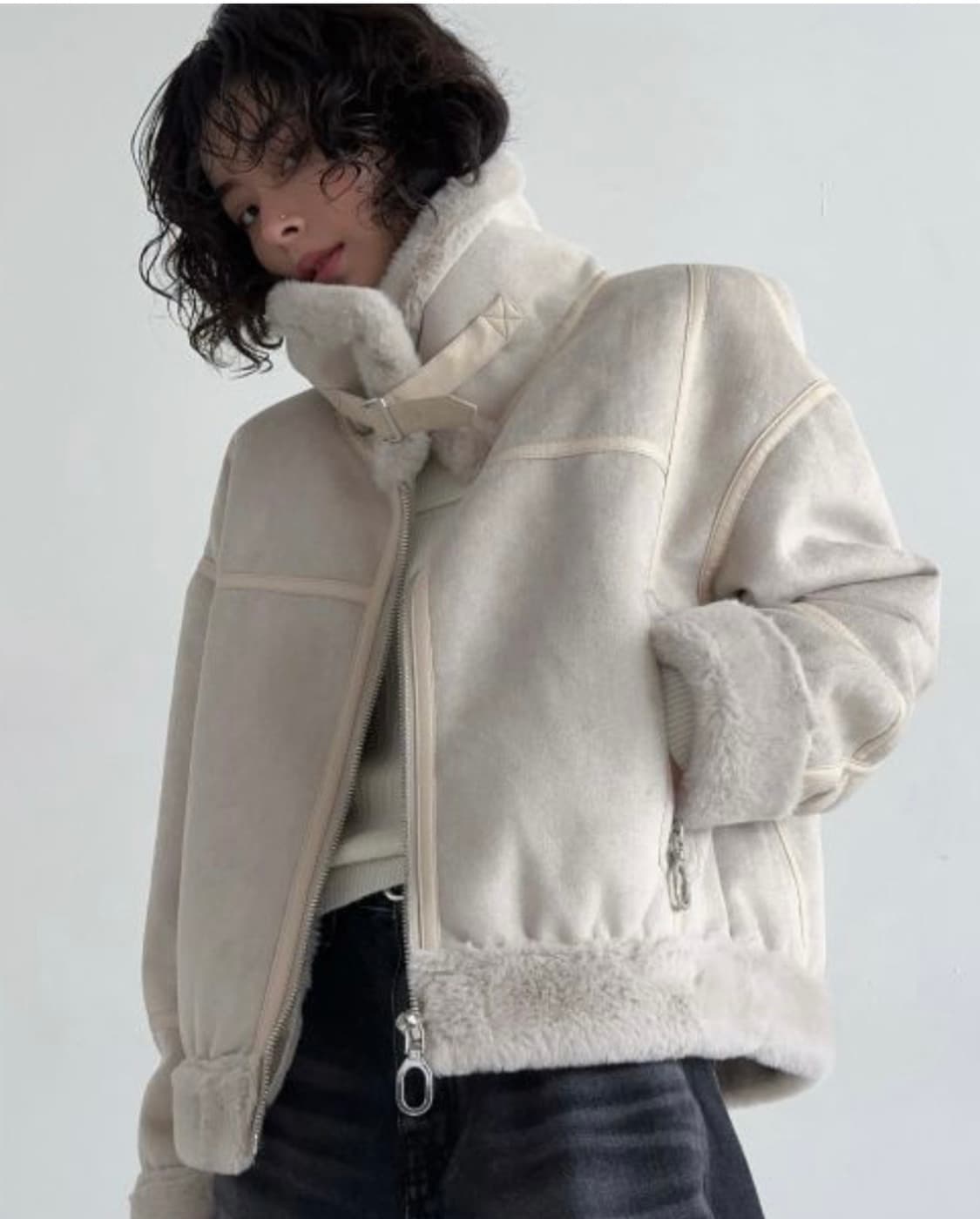 (새제품) 더그린랩 퍼 하이넥 무스탕_밍크/아이보리 상품이미지1