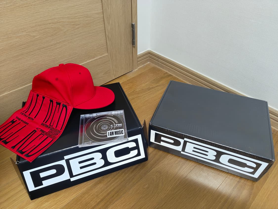 (미개봉) 플레이보이카티 ALL RED 박스셋 (씨디+캡) 상품이미지2