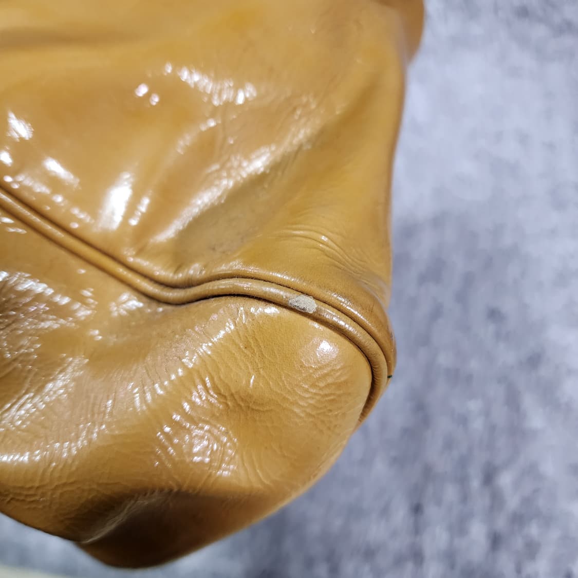 마크제이콥스 페이던트 숄터백 상품이미지7