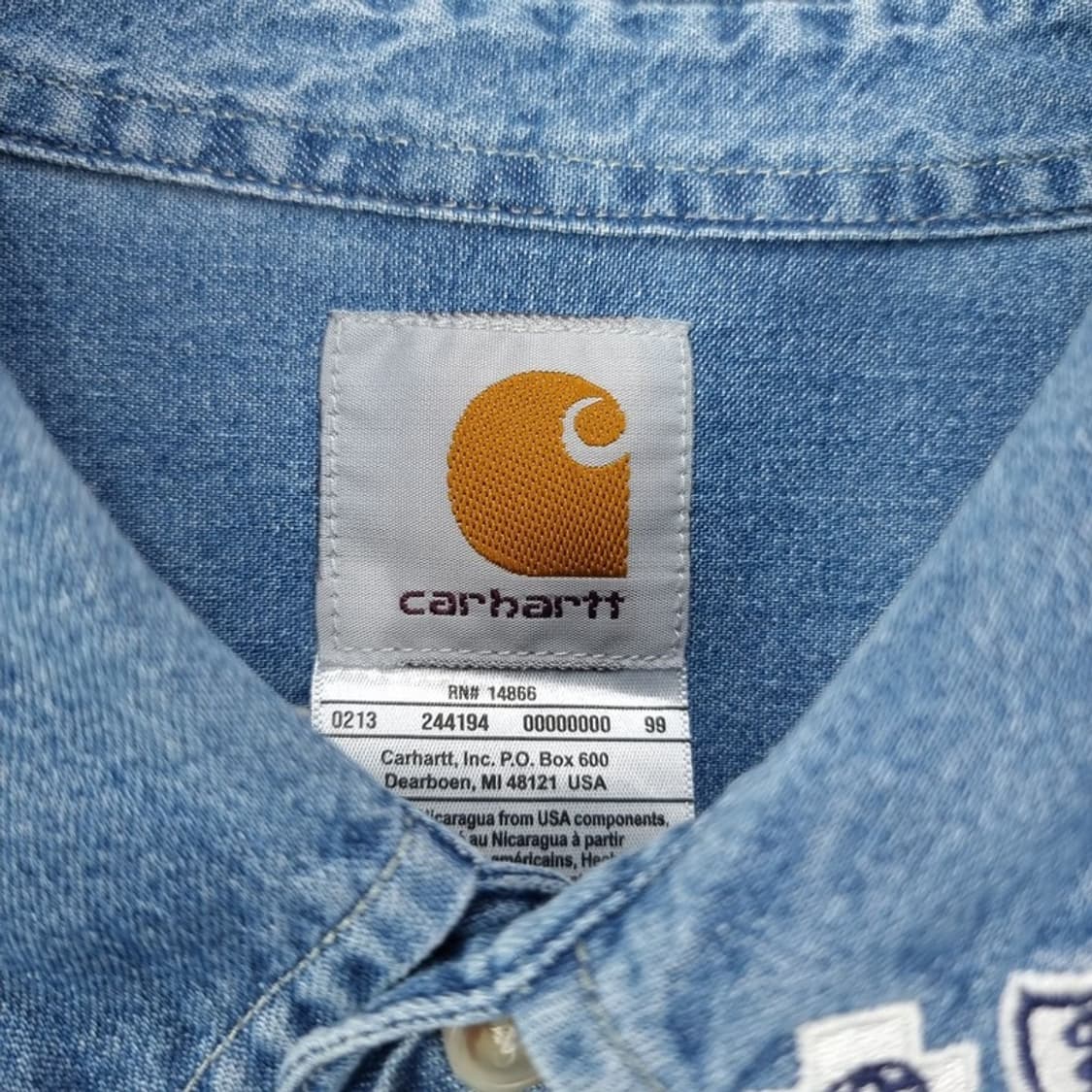 [칼하트] 로고 패치 데님 반팔 셔츠 M20136 상품이미지8