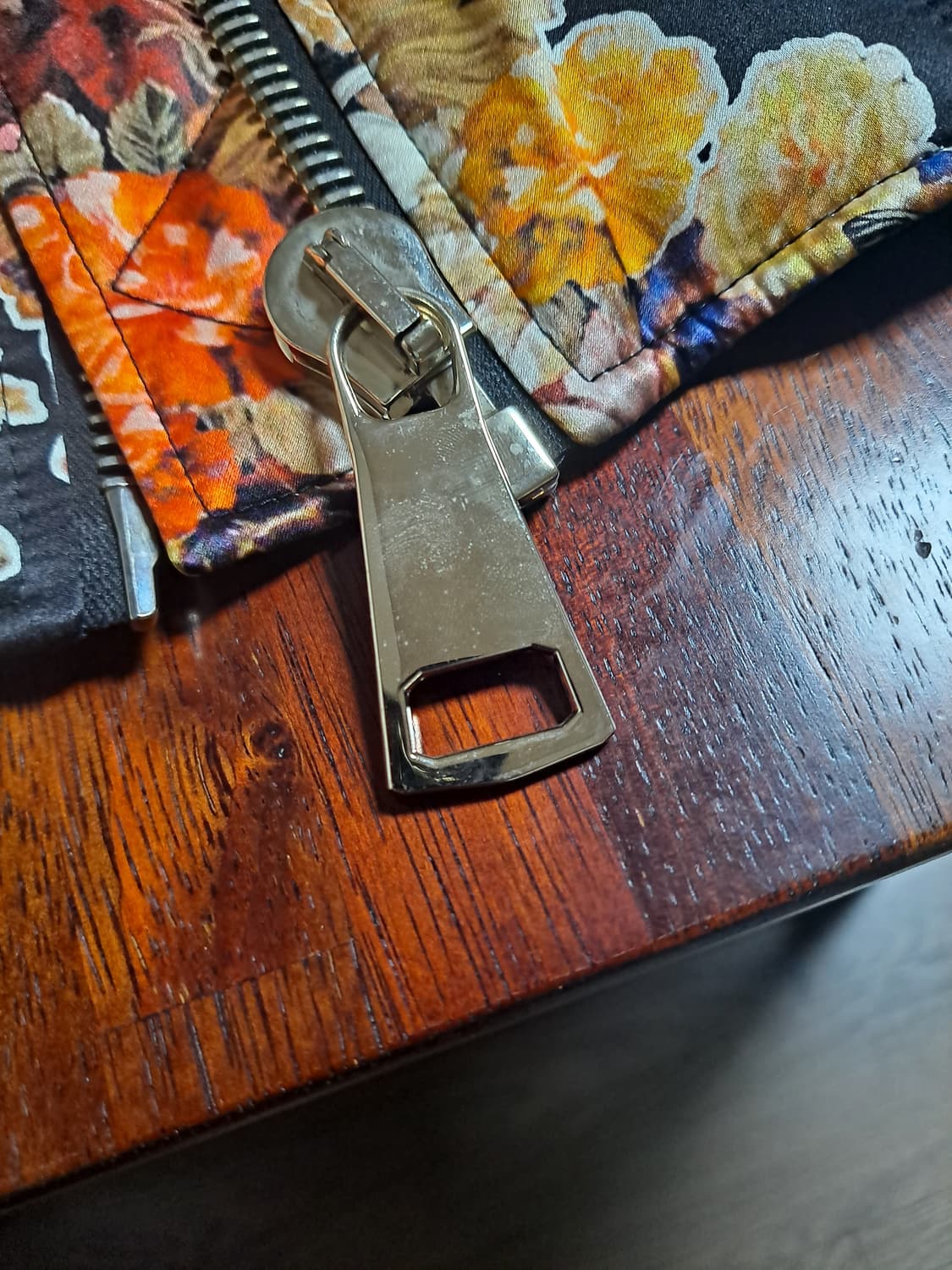 풀구성 새상품) 정가 650 지방시 실크 봄버 자켓 상품이미지3