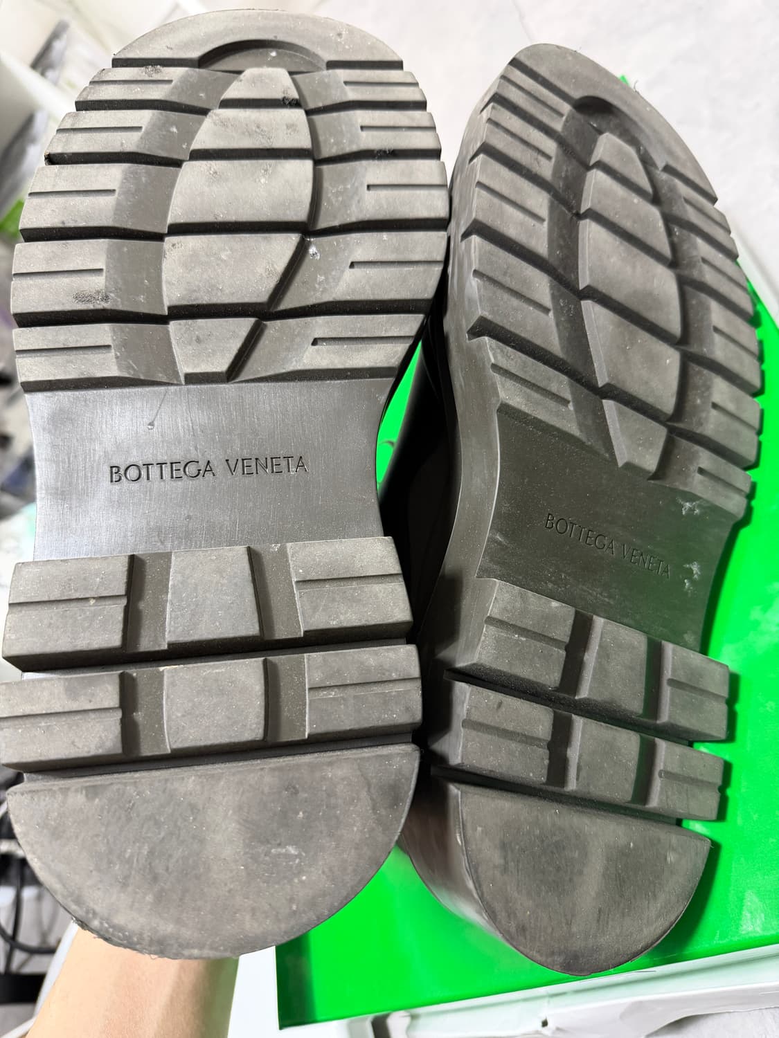 [42] 보테가베네타 타이어 앵클 첼시 부츠 블랙캠핑 상품이미지4