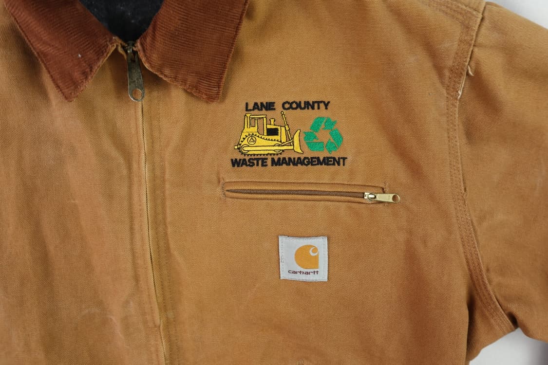 칼하트 J01 디트로이트 커스텀 자켓 브라운 상품이미지2