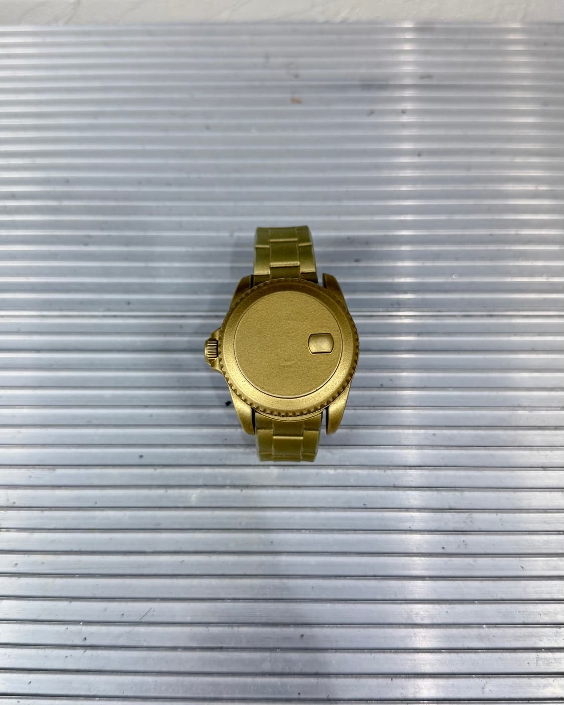 헬무트랭 x 쉘터 세라 ‘Fake Roley' 브레슬릿 상품이미지4