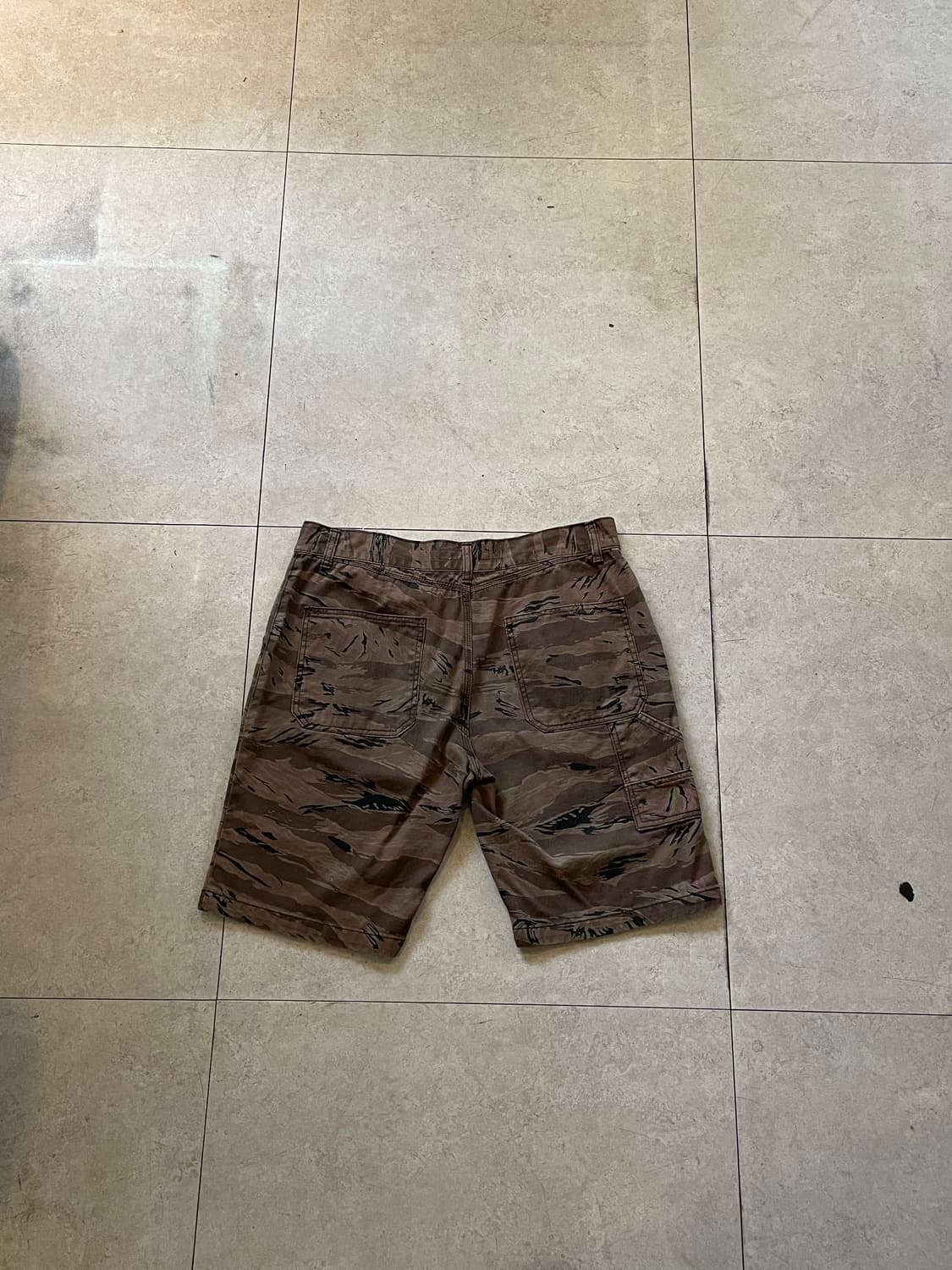 FrizmWORKS 프리즘윅스 타이거 카모 퍼티그 카고 반바지 상품이미지1