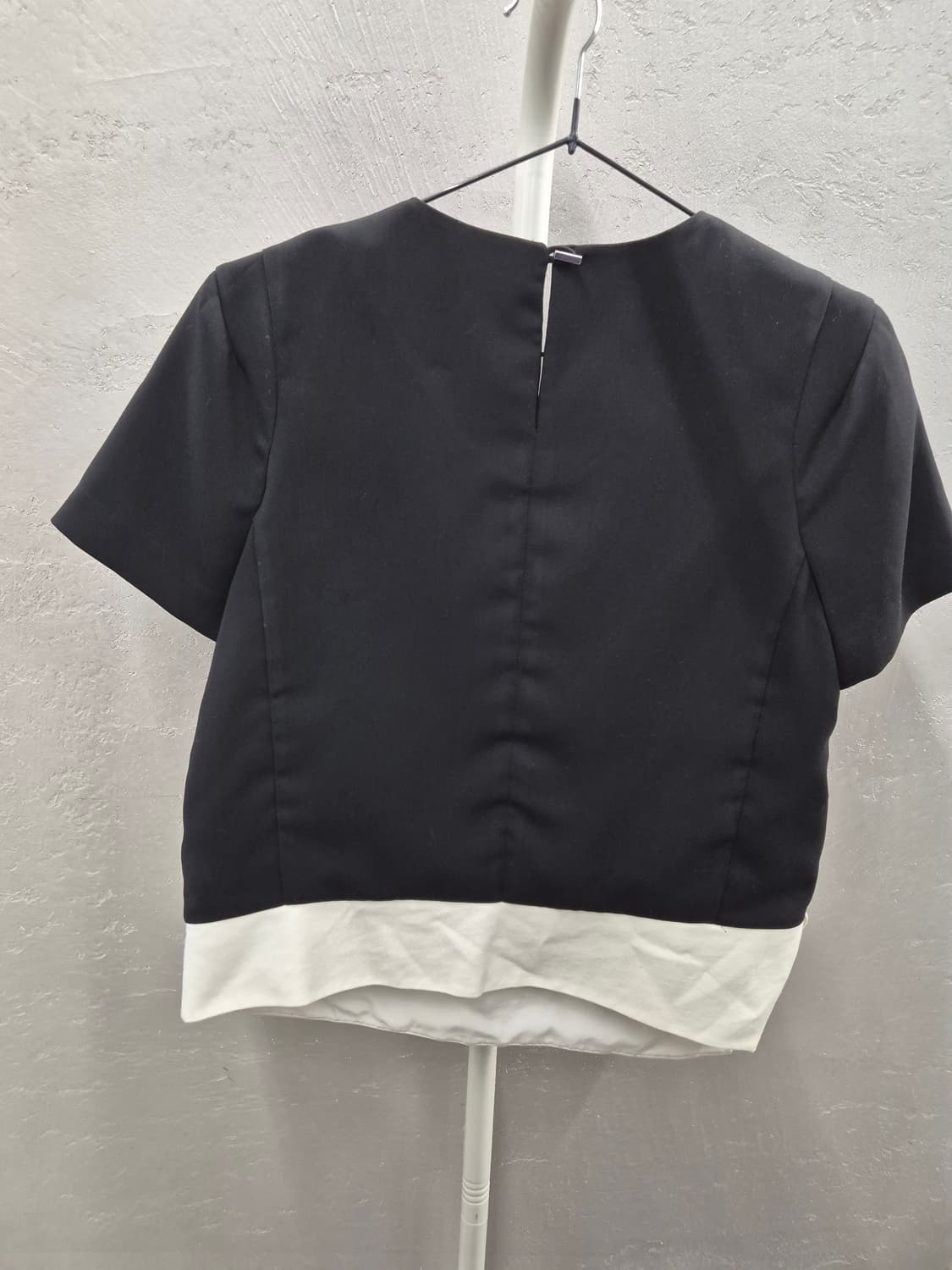 마쥬 블랙 화이트 배색 블라우스 38 상품이미지3