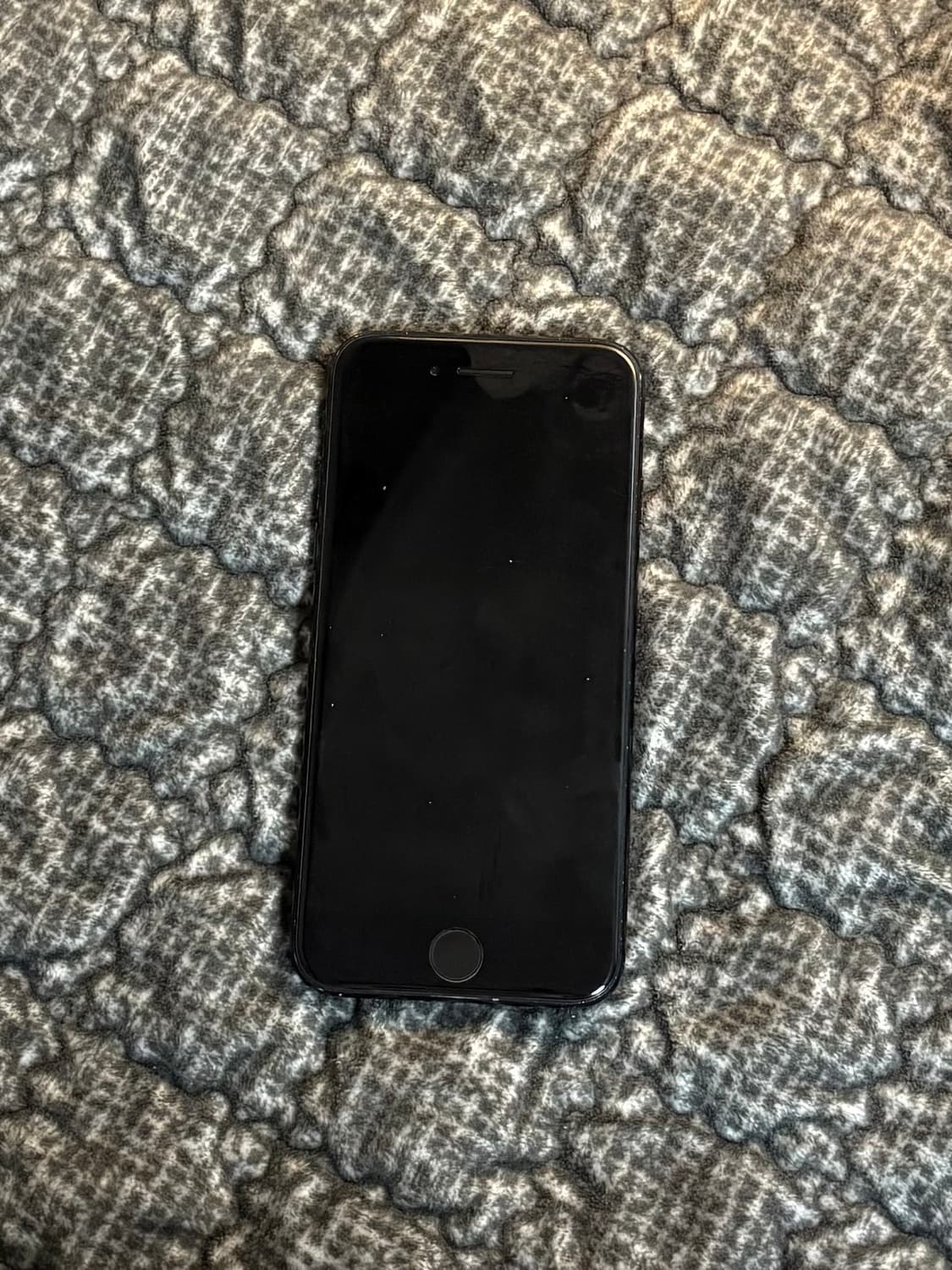 아이폰7 매트블랙 128GB 상품이미지1