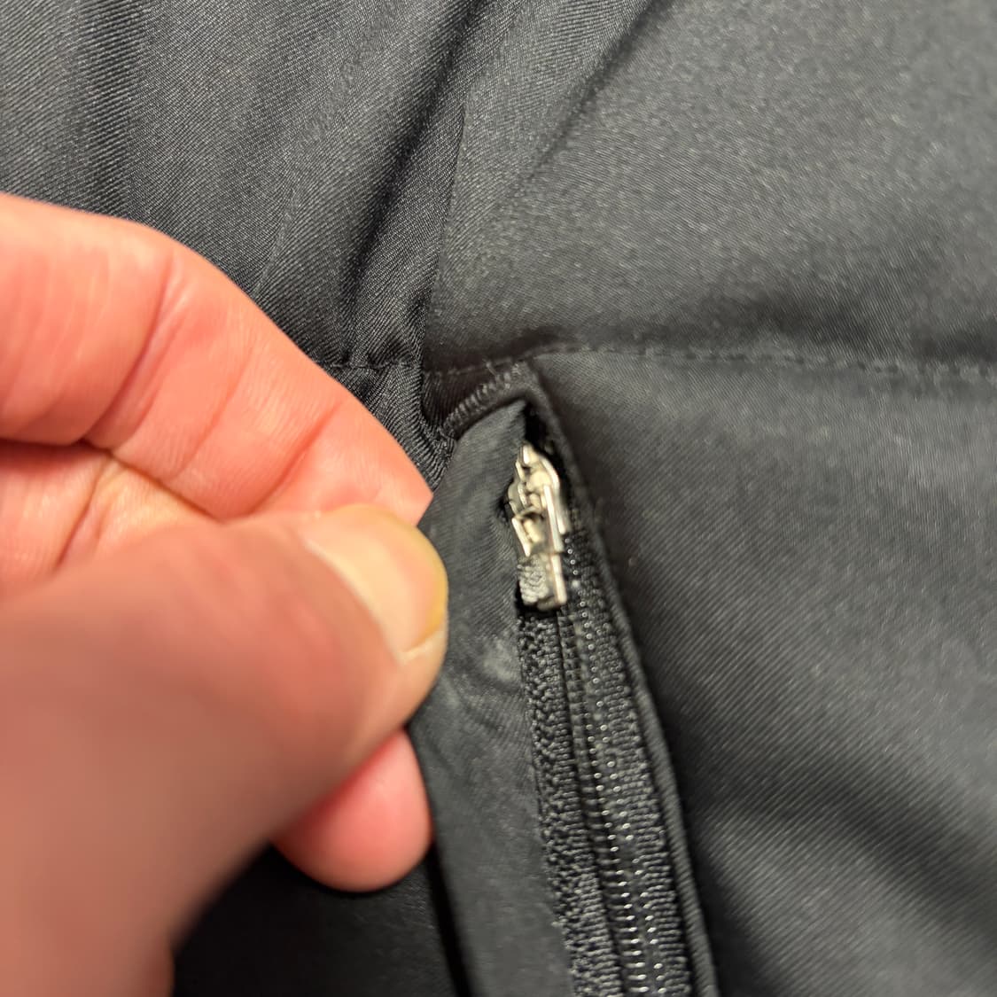 엄브로 X 맨시티 12-13 빅로고 투웨이 패딩 점퍼 상품이미지9