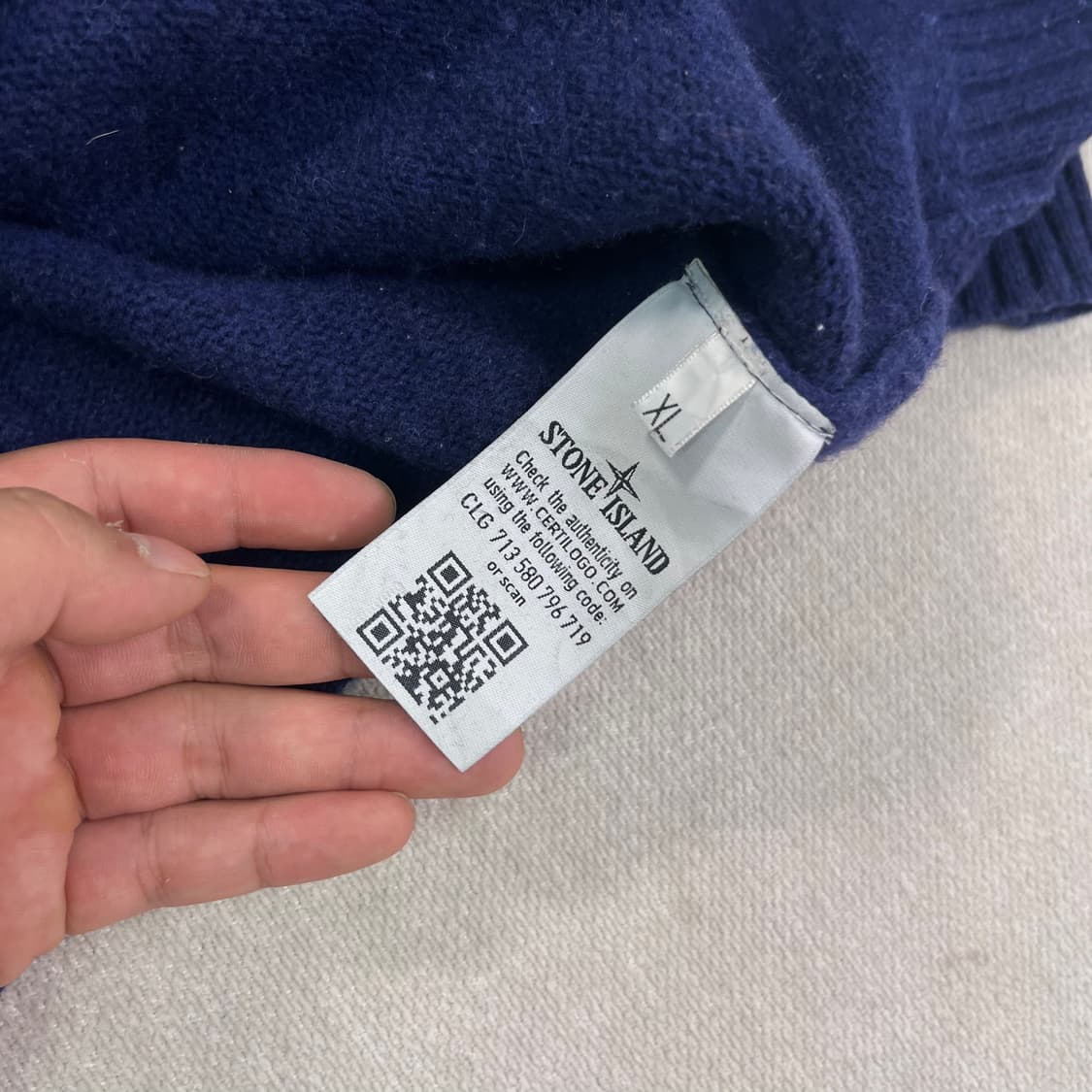 100 스톤아일랜드 버튼 니트 집업 상품이미지8