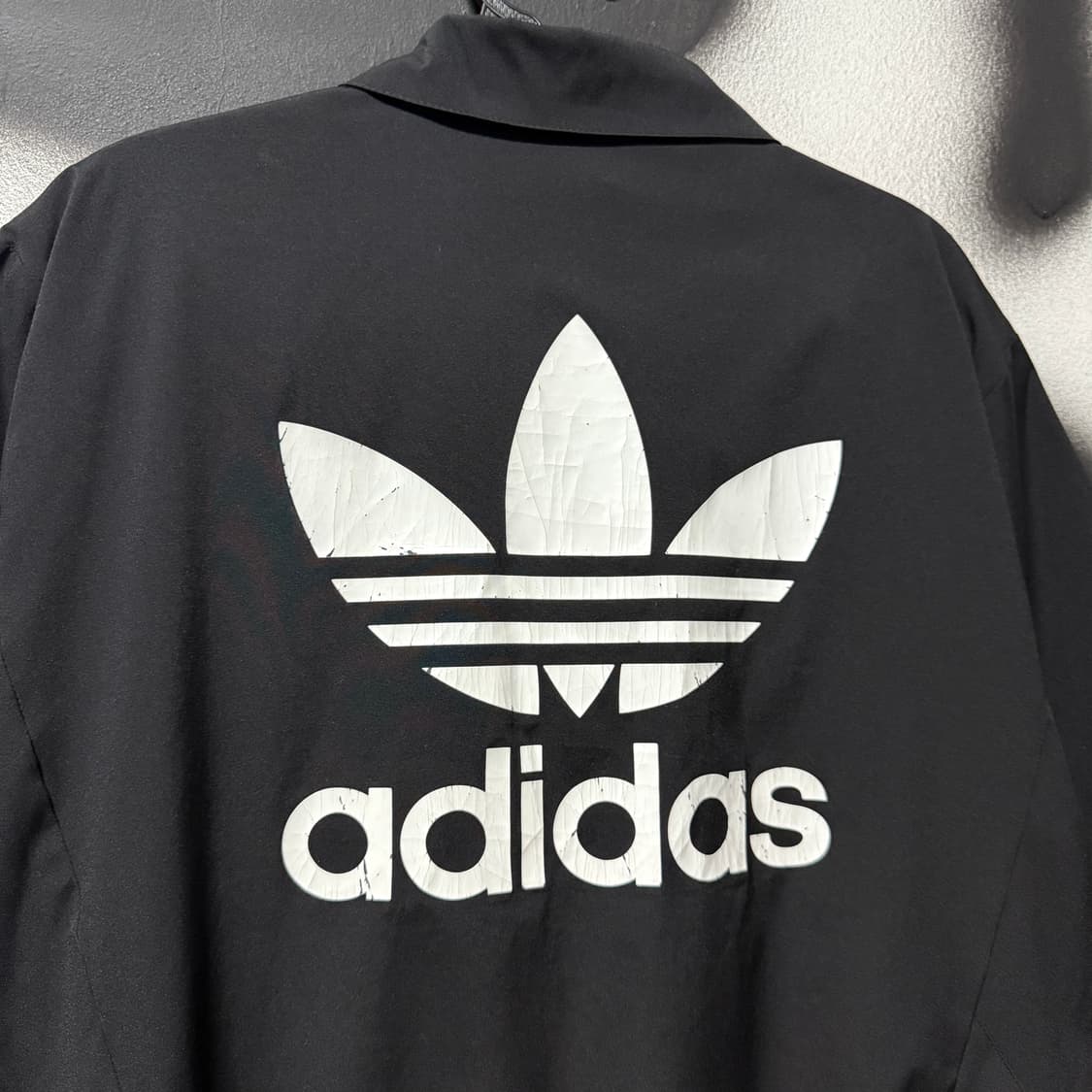 아디다스 빅 프린팅 파이어버드 반팔 코치 자켓 상품이미지4