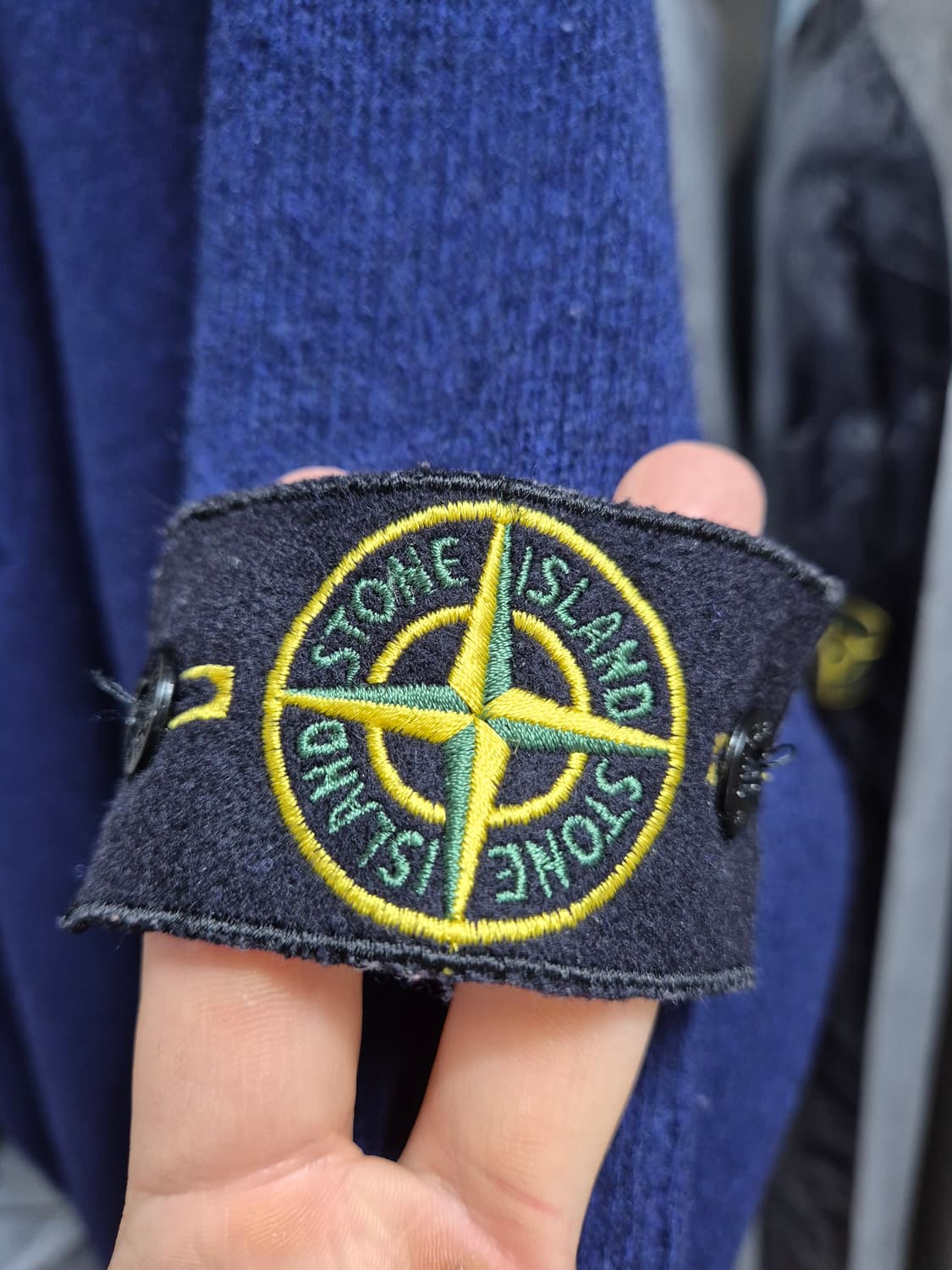 정품 스톤아일랜드 반집업니트 100-L 네이비 상품이미지6