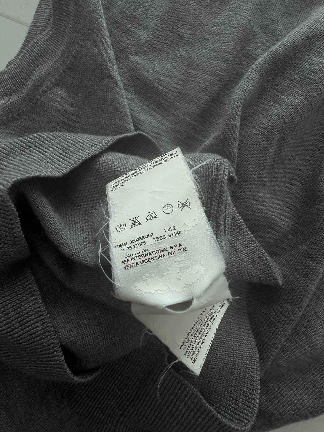 비비안웨스트우드 맨 브이넥 울니트 베스트 상품이미지5