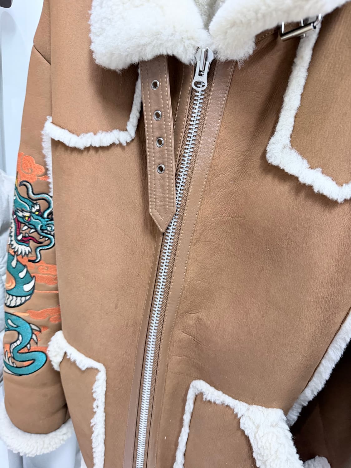 L) UGG 팔라스 스웨이드 무스탕 자켓 상품이미지5