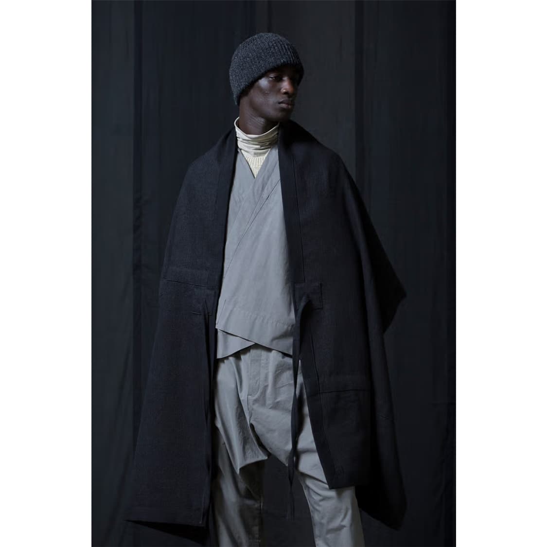 얀얀반에쉐 17aw 로브 코트 상품이미지5