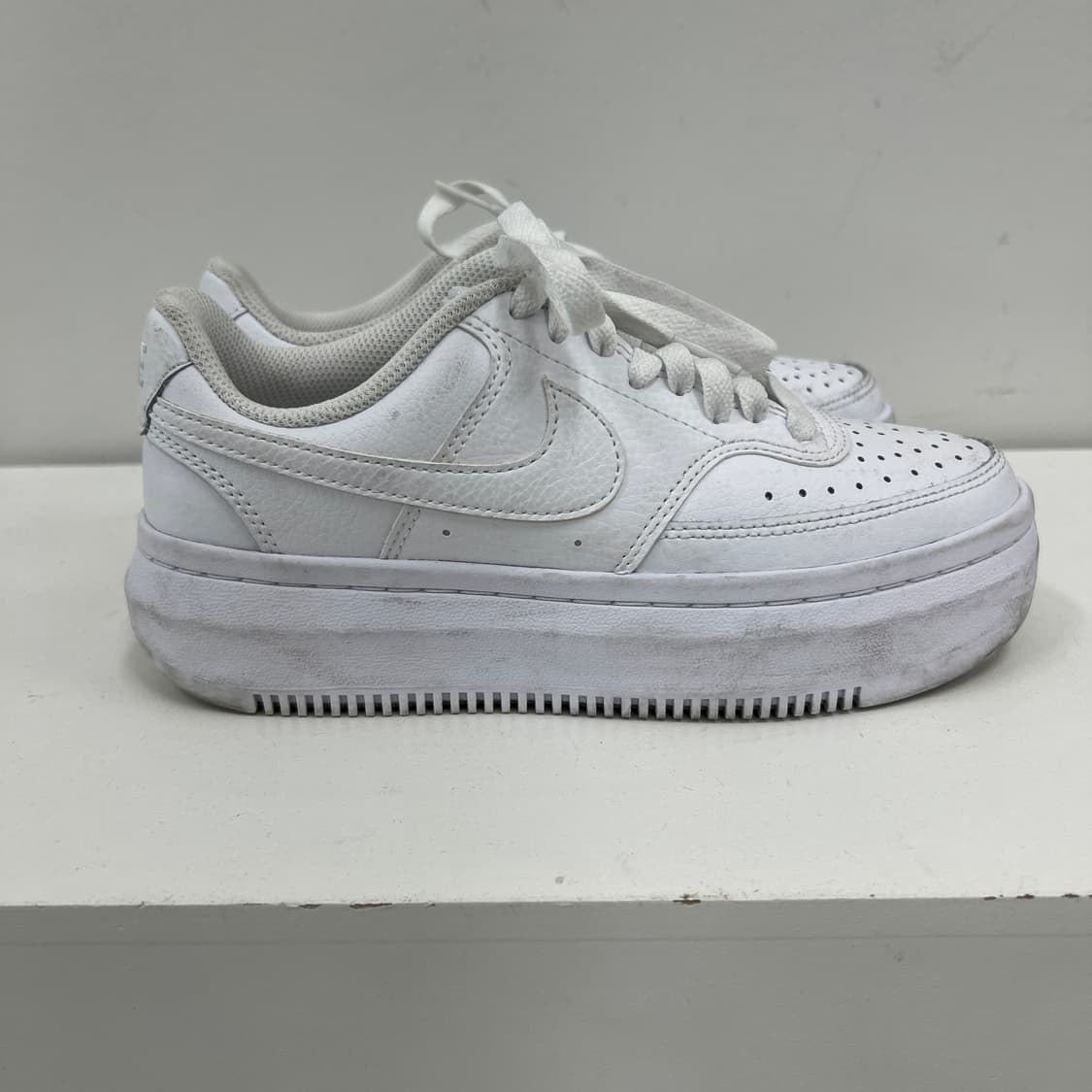 나이키 코트 비전 알타 LTR 스니커즈 225 상품이미지4