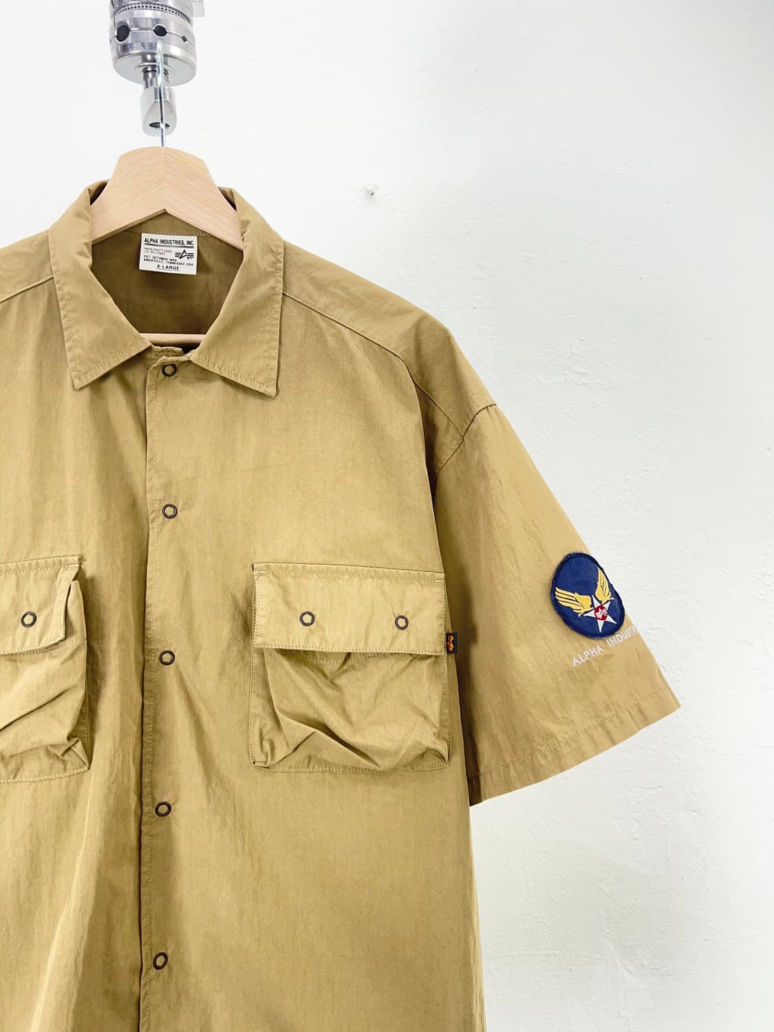 알파 인더스트리 US NAVY 베이지 하프 셔츠 상품이미지3