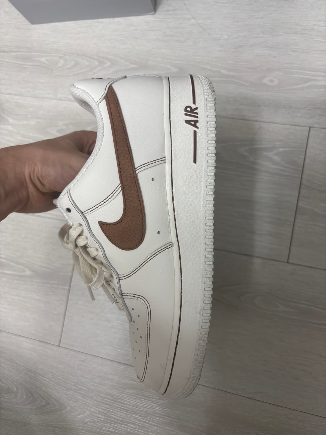 에어포스 1 07 새들브라운 (260) 판매 상품이미지1