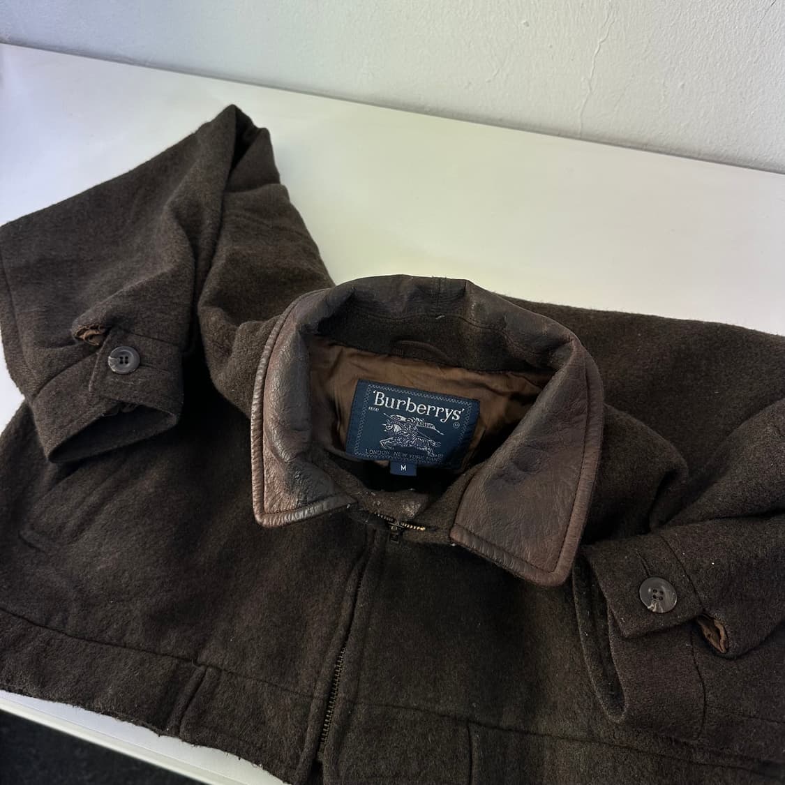 L 버버리 딥브라운 오버핏 레더카라넥 크롭 울자켓 상품이미지1