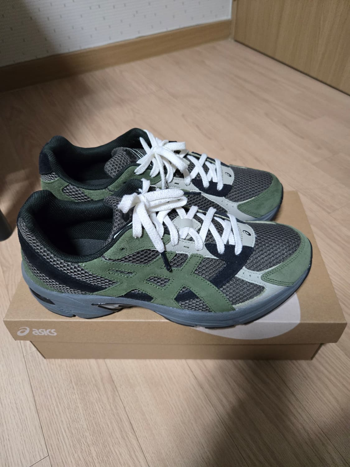 [290] 아식스 젤1130 올리브 스모그 그린 무신사 에디션 상품이미지2