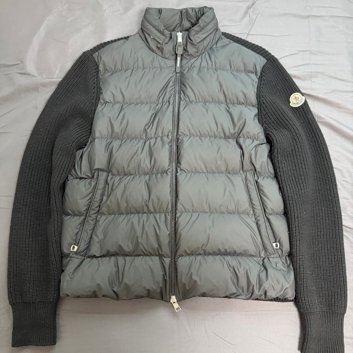 [새상품급.정품] 24FW 몽클레어 트리콧 니트패딩 L 상품이미지1