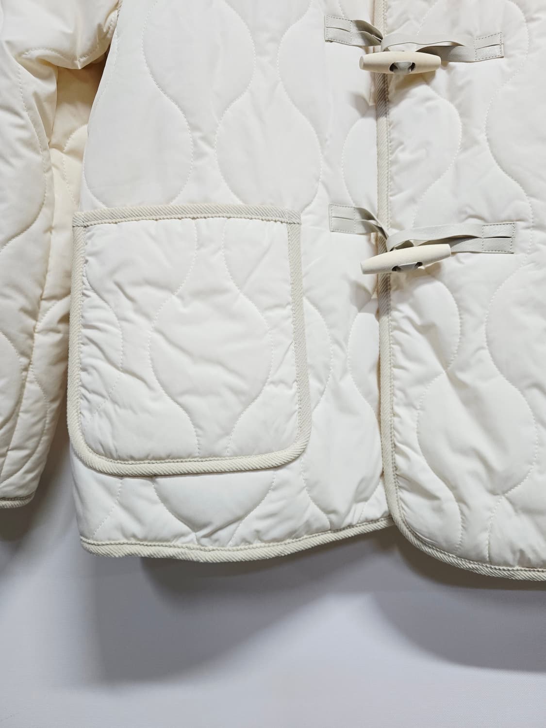 새상품 어반랩 아이보리 퀼팅 자켓 경량패딩 상품이미지3