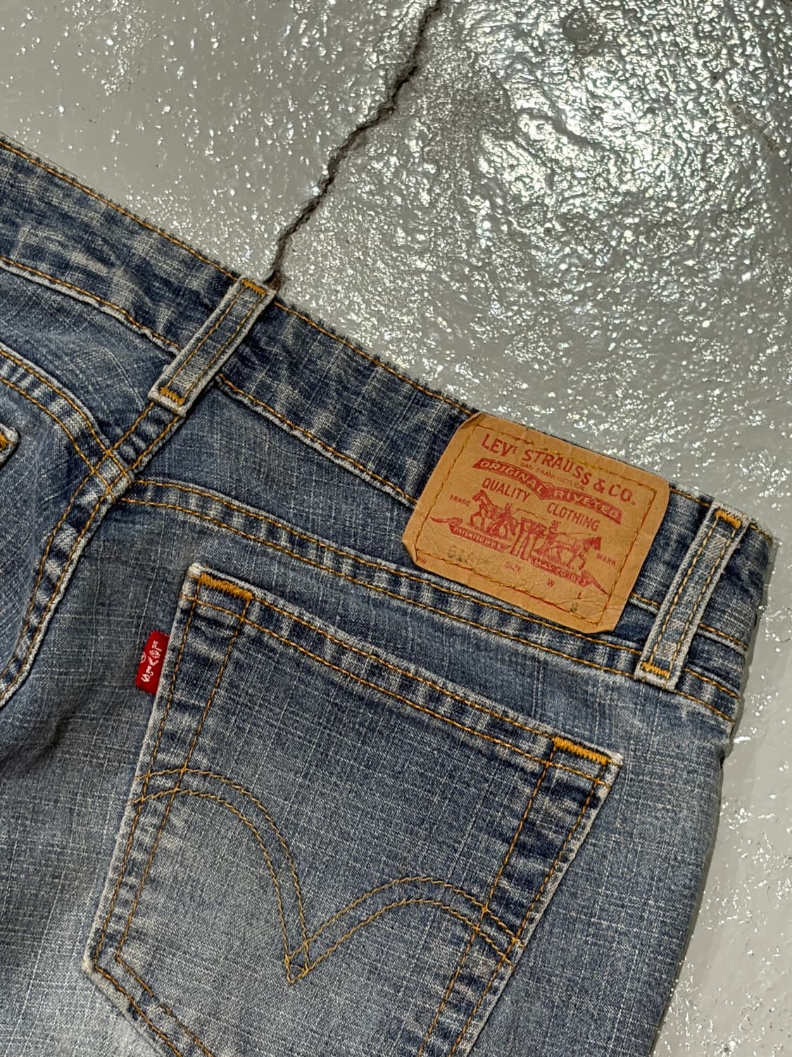 리바이스(Levis) 518 슈퍼로우 부츠컷 데님 팬츠 상품이미지7