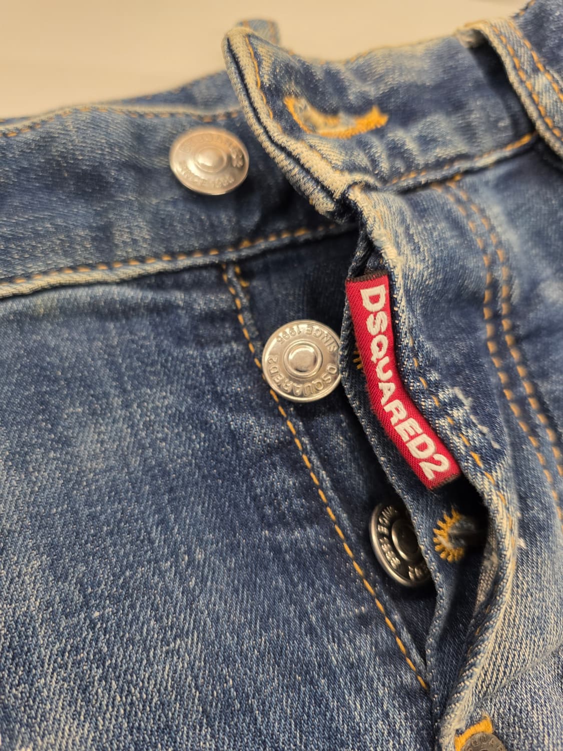 [정품] 디스퀘어드2 남성 페인팅 디스덧뎀진/섹시트베.  S74LA070 상품이미지6