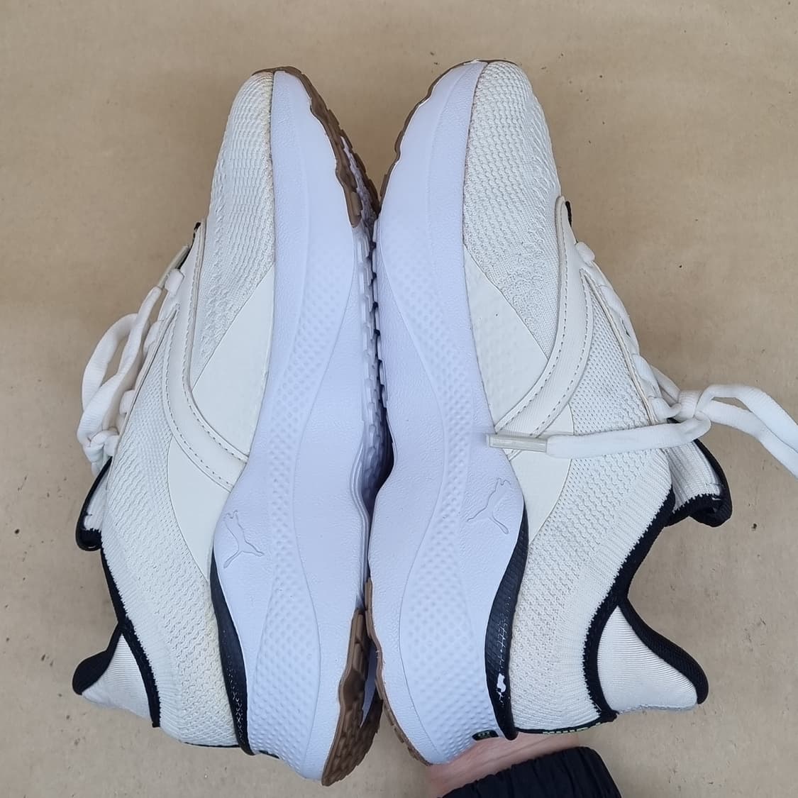 퓨마 소프트라이드 여성운동화 230 상품이미지5