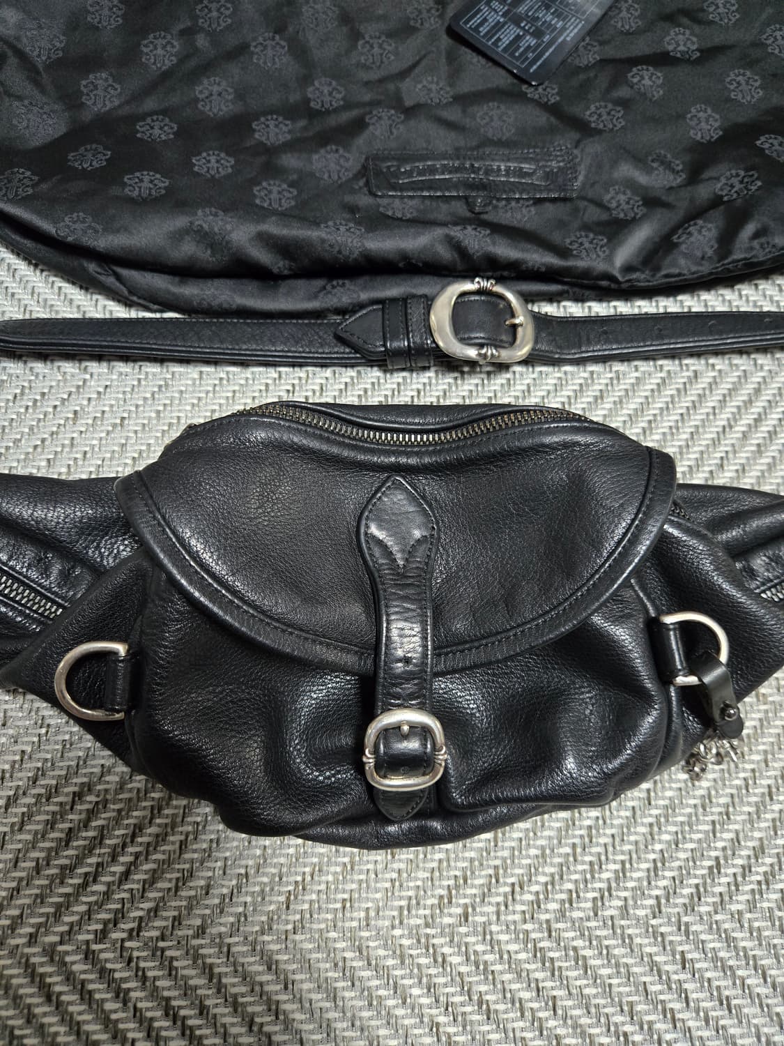 크롬하츠 웨이스트 슬링백 리미티드 한정판  상품이미지3