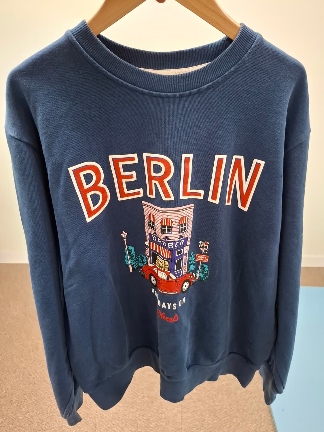 AND YOU 베를린 맨투맨 상품이미지4