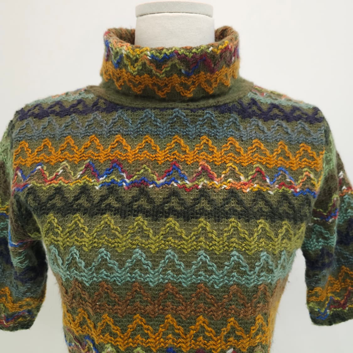 빈티지 컬러믹스 지그재그 반폴라 반팔니트 상품이미지2