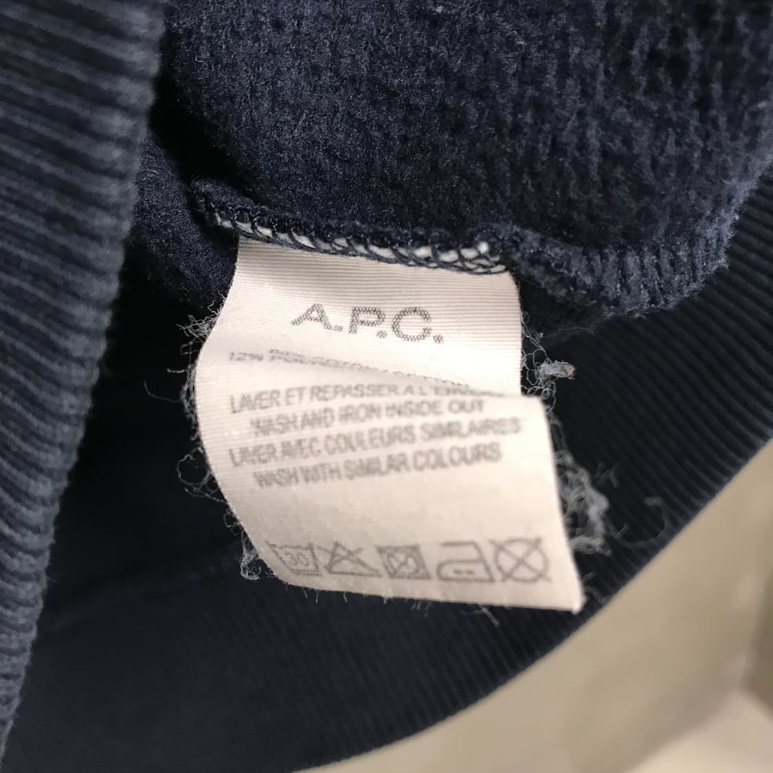 APC 아페쎄 맨투맨 네이비 S 상품이미지6