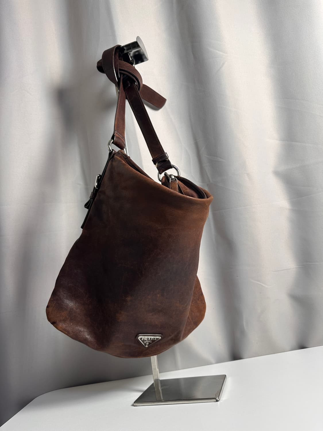 프라다 빈티지 브라운 레더 크로스백 상품이미지4