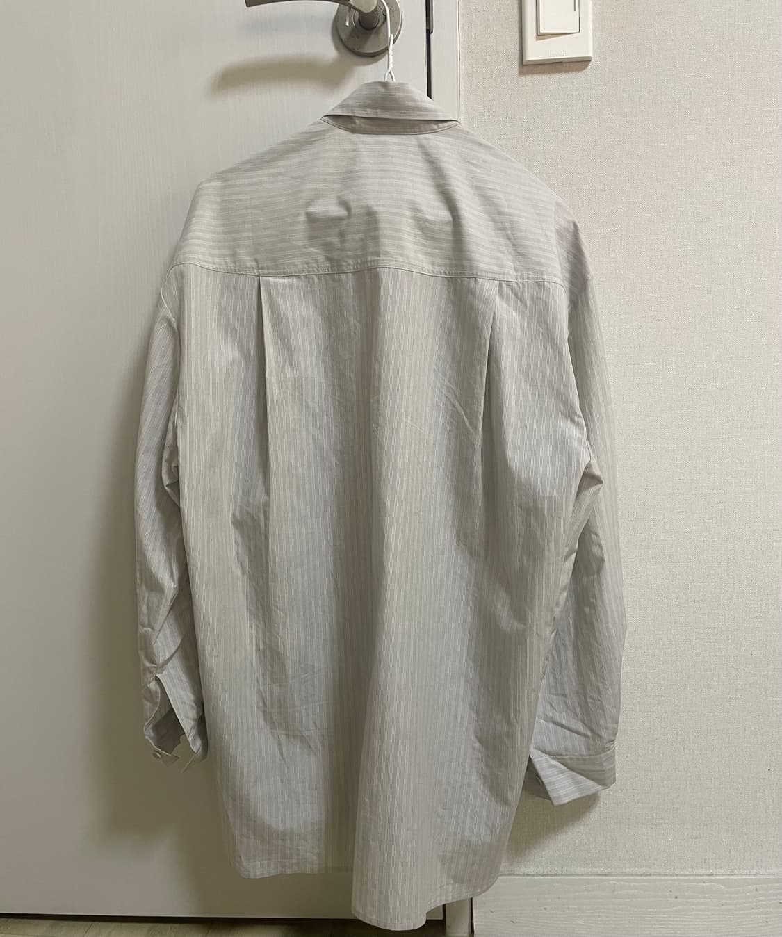 새제품) 아모멘토 25ss 스트라이프 셔츠 os 상품이미지10